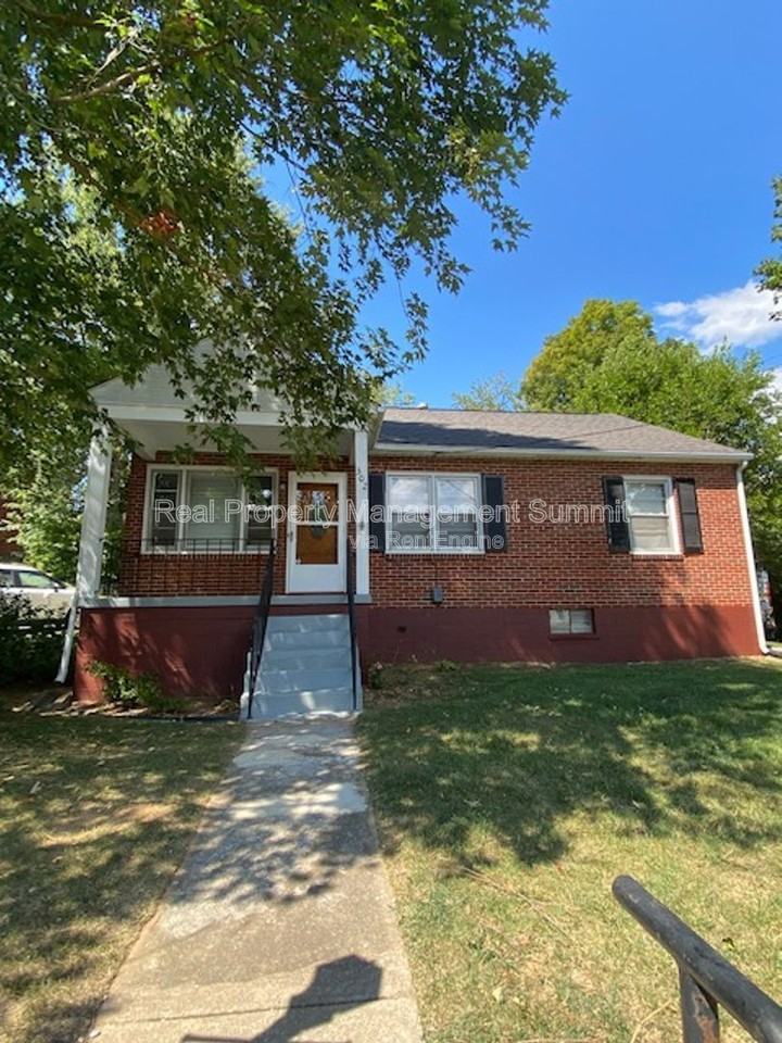 302 Archer St - Photo 2 of 22