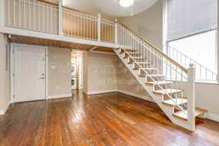 1321 1/2 E Main St #207 - Photo 1 of 1