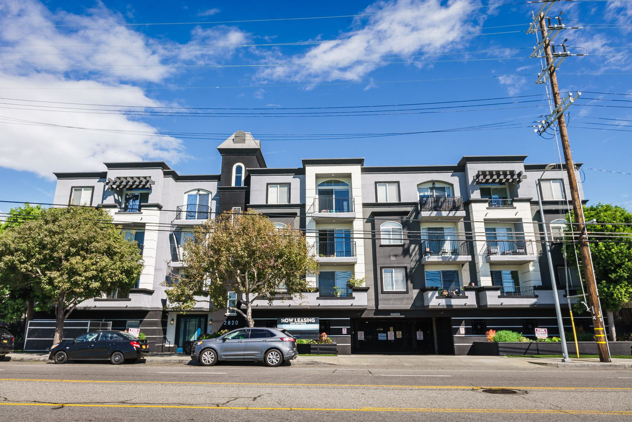 2820 Sawtelle Blvd - Photo 4 of 37