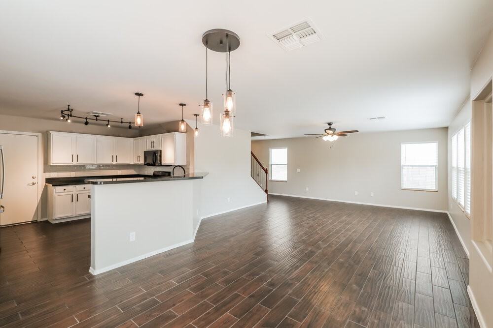 6907 S Goshawk Dr - Photo 5 of 17