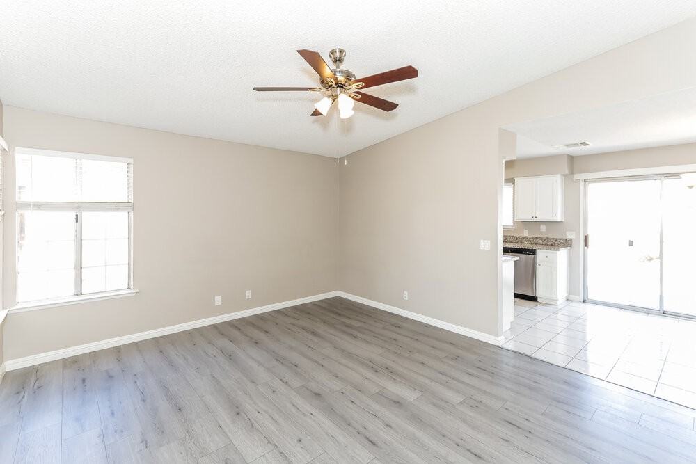603 Jackson Dr - Photo 4 of 16