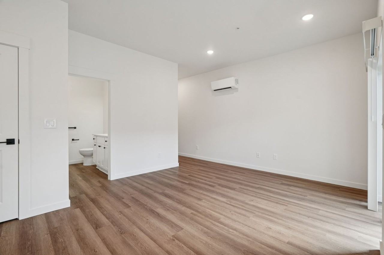 River Park Apartments - Photo 5 of 24