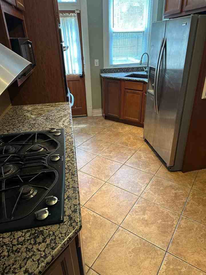 782 Loretta St - Photo 5 of 19