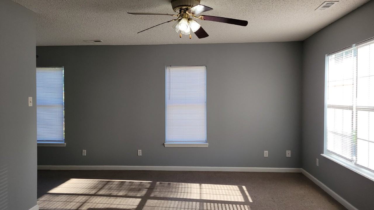 6117 Melrose Rd Nw - Photo 2 of 25