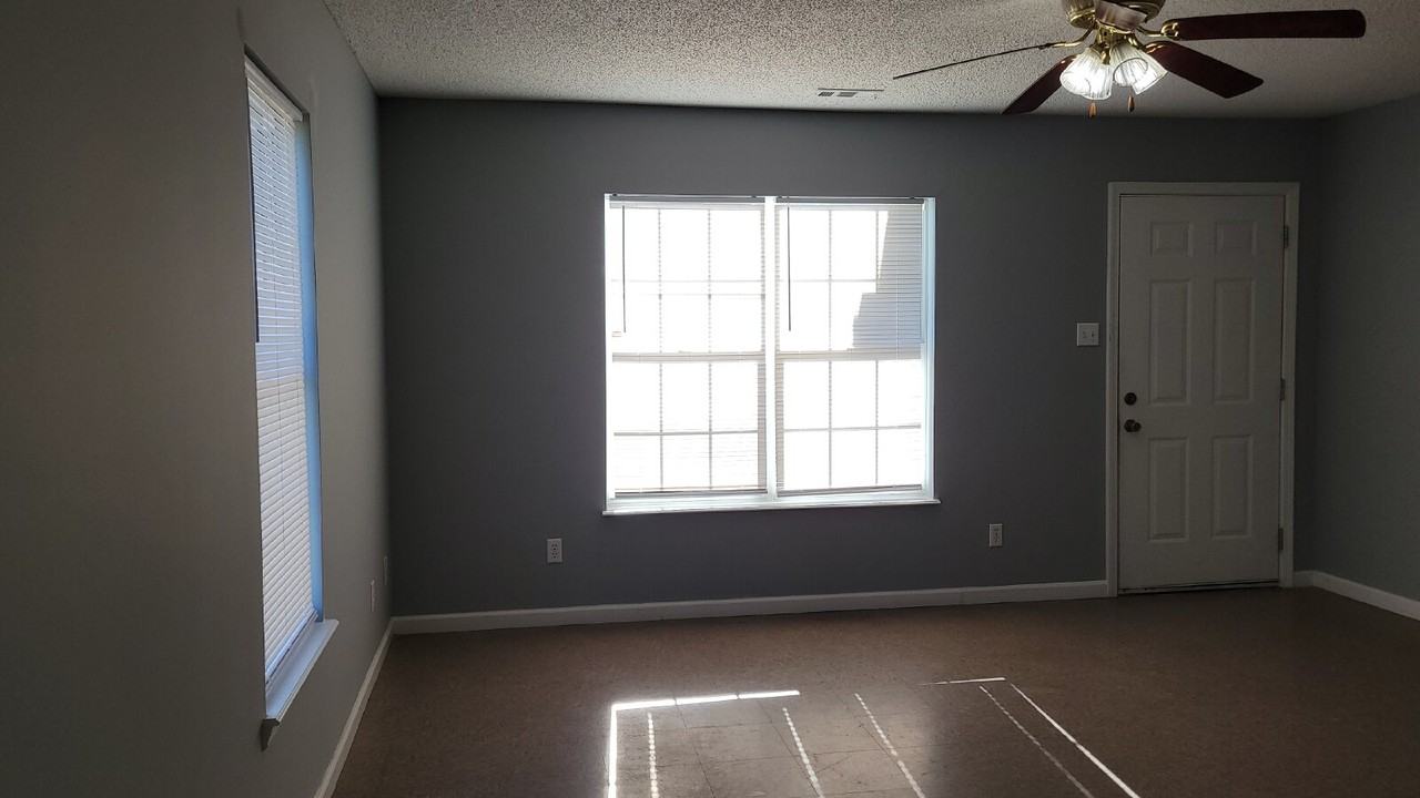 6117 Melrose Rd Nw - Photo 4 of 25