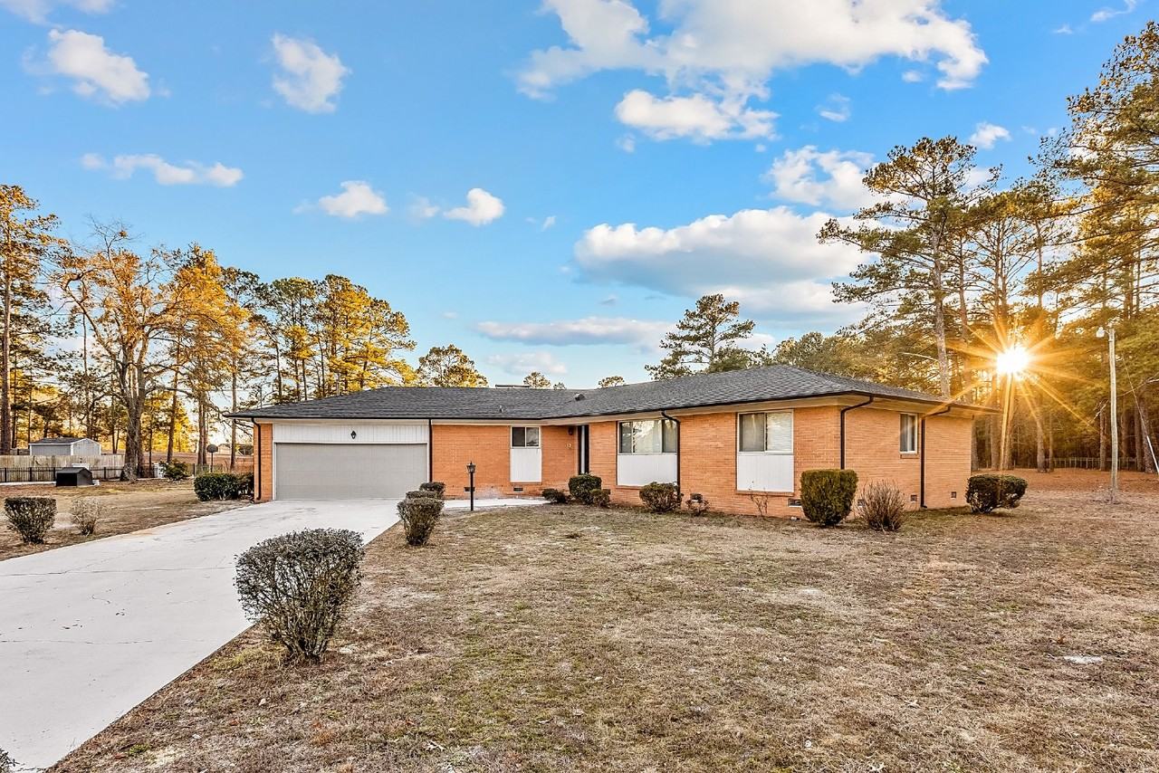 554 Snowhill Rd - Photo 3 of 29