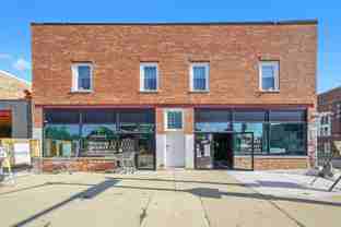 502 10th St - Photo 1 of 1