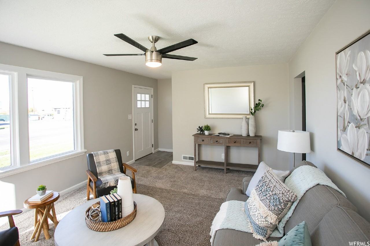 3034 Harrison Blvd - Photo 3 of 17