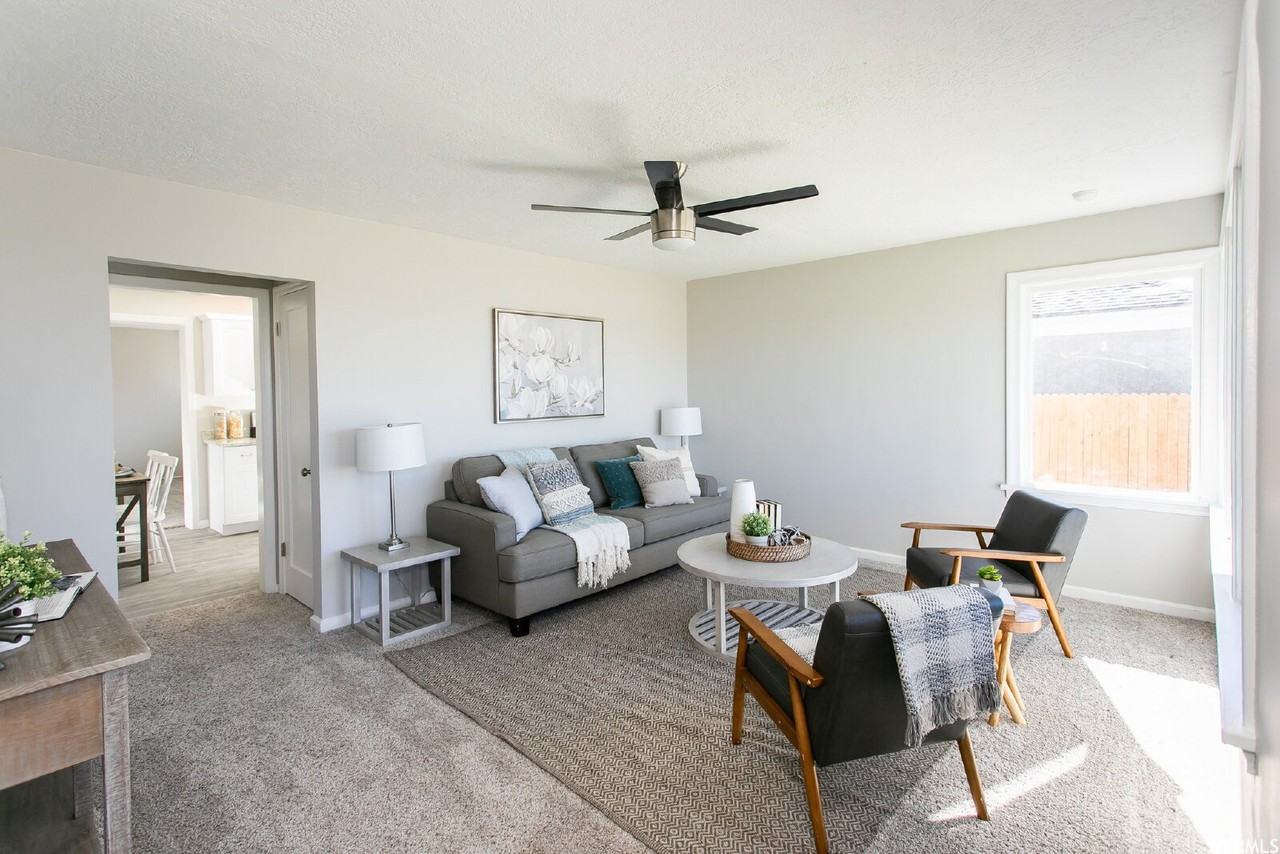 3034 Harrison Blvd - Photo 5 of 17