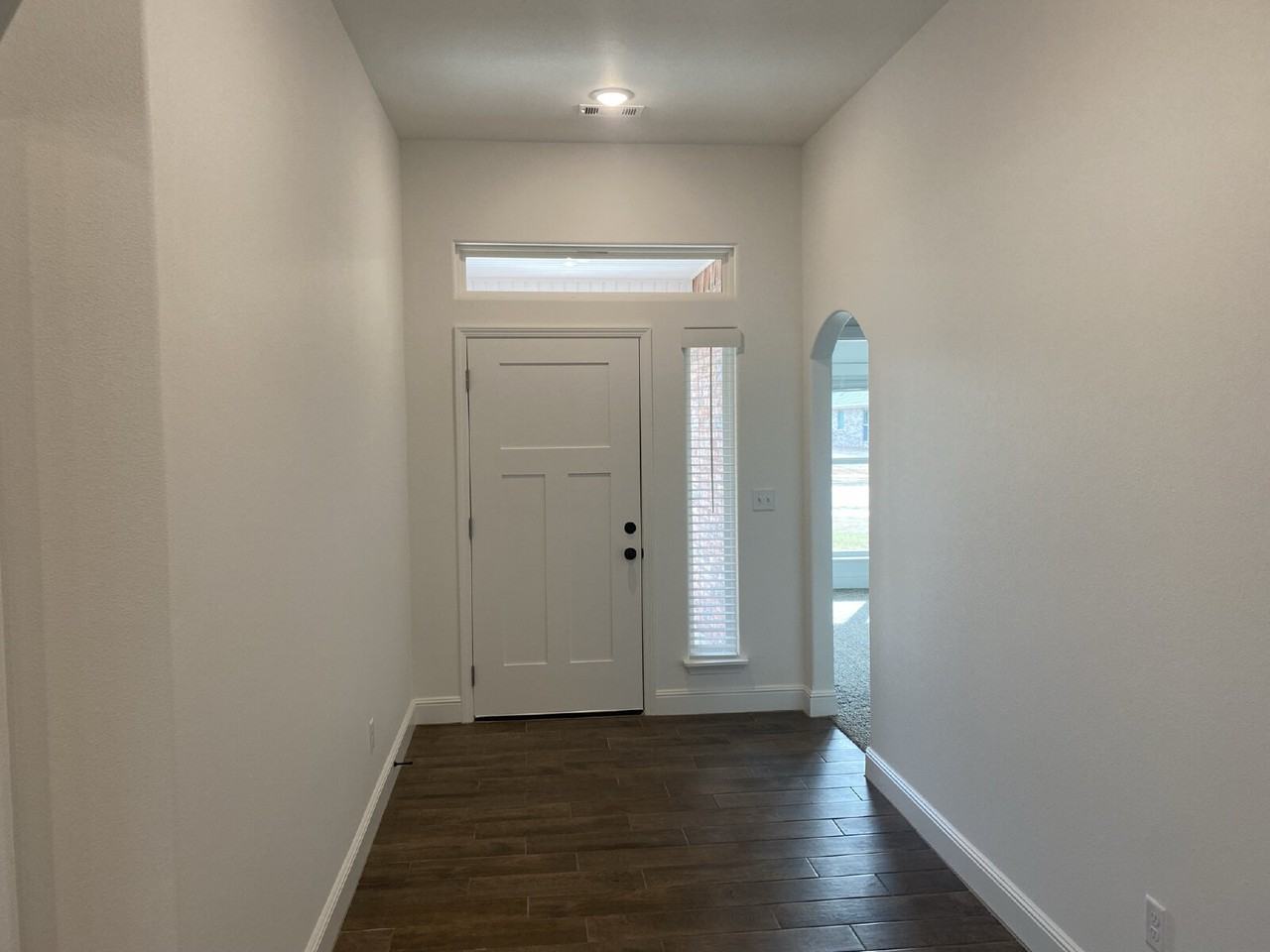 2414 Graham Ln - Photo 2 of 32