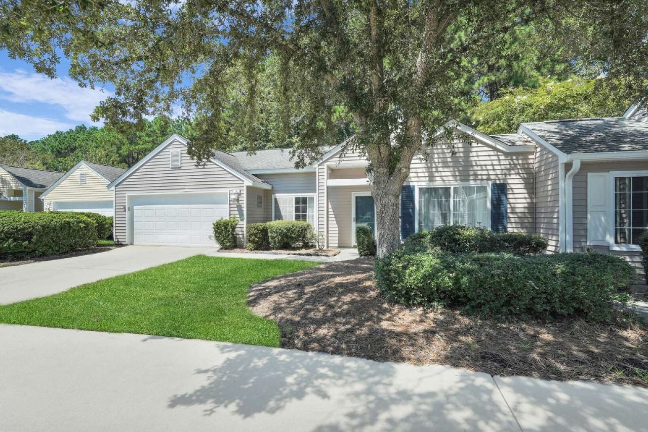 28 Huquenin Ln - Photo 7 of 49