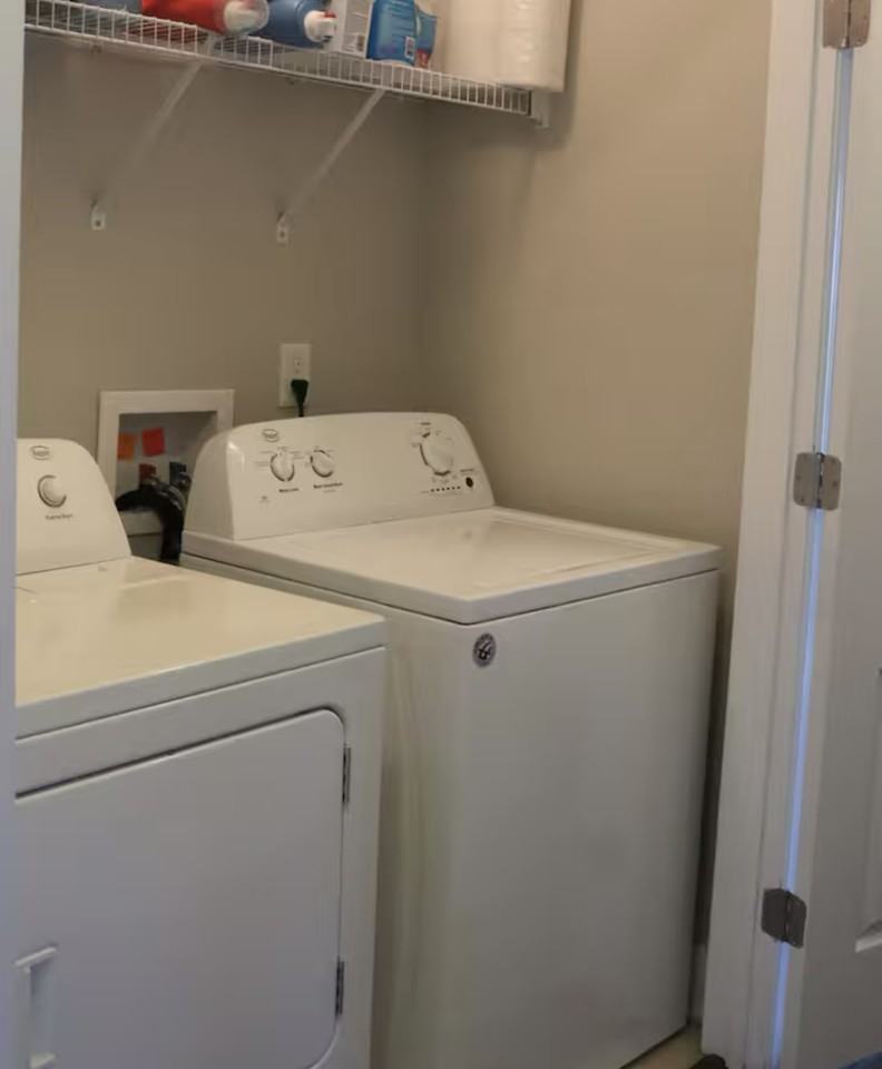 2208 Cliff Swallow Dr #1 - Photo 7 of 7