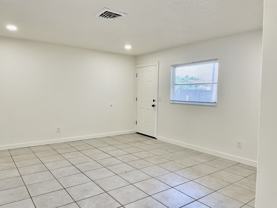 1502 Leo Ln E #B - Photo 1 of 1