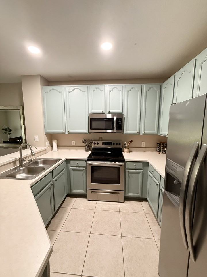 222 Bexley Drive #222 - Photo 2 of 8