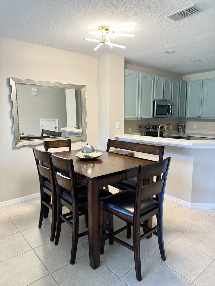 222 Bexley Drive #222 - Photo 3 of 8