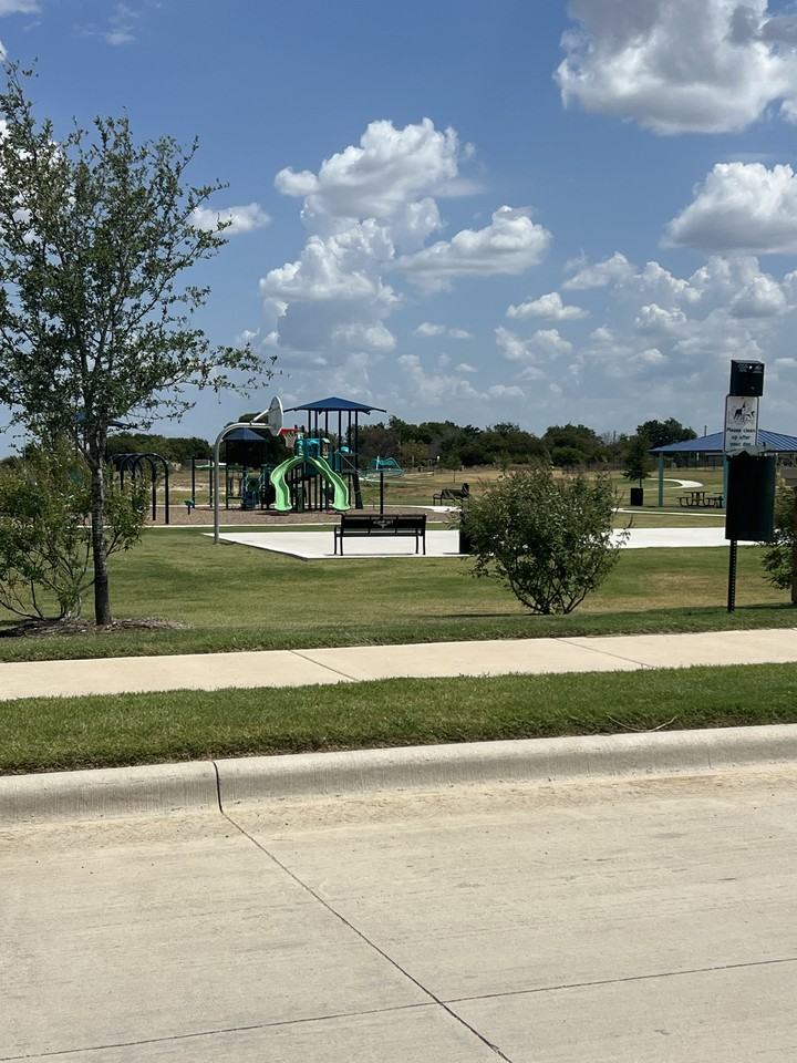 1028 Ingalls Park Ln #NA - Photo 7 of 8