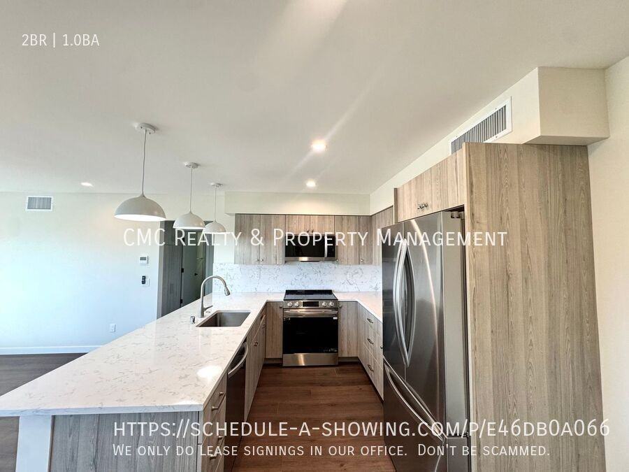 5546 E 2nd St - Photo 2 of 18