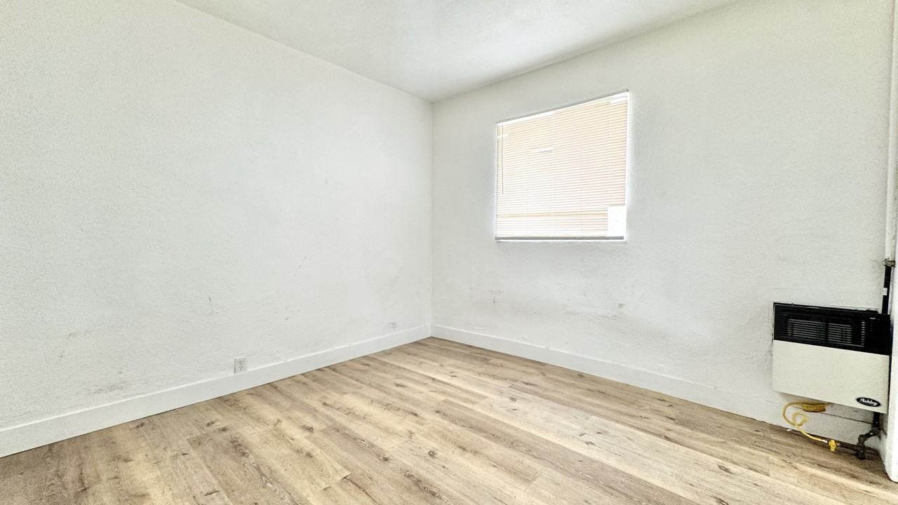 410 Witmer St #10 - Photo 3 of 9