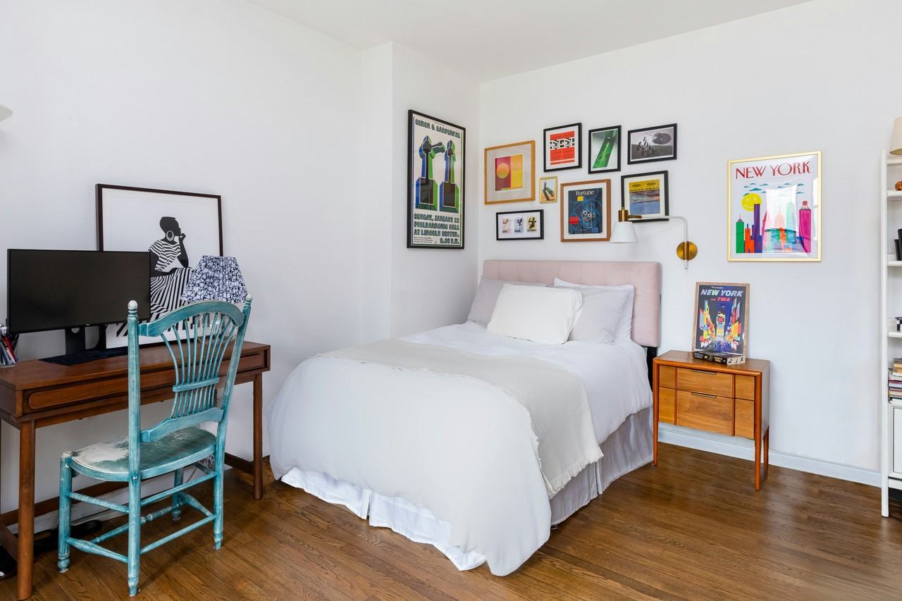 104 W 70th St #3E - Photo 2 of 5