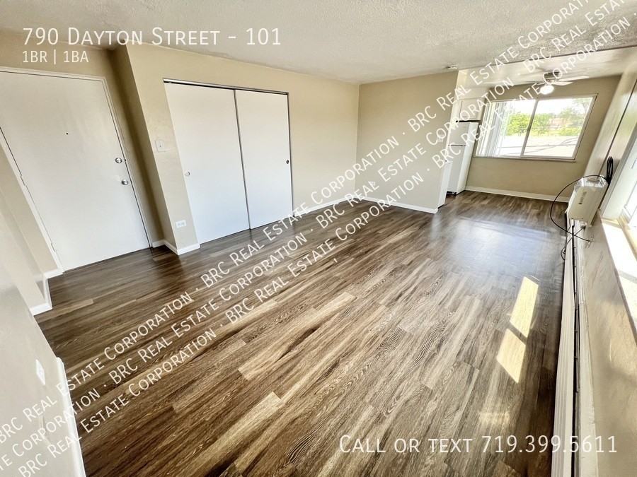 Bonneville Apts - Photo 2 of 8