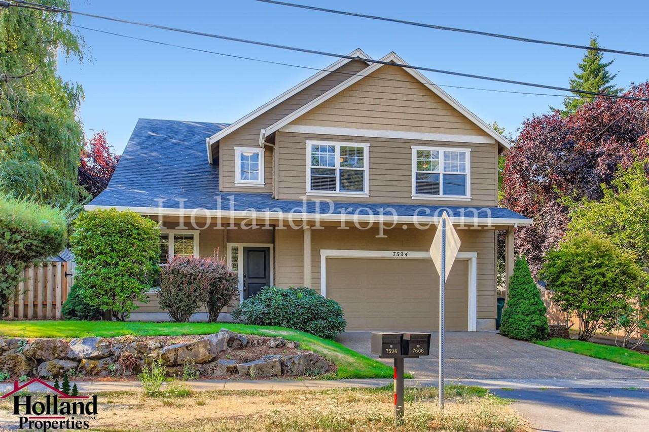 7594 Sw Locust St - Photo 2 of 28