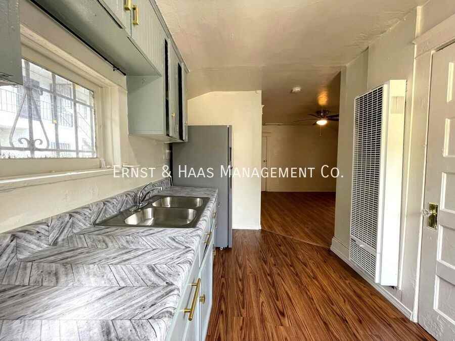 2244 Atlantic Ave - Photo 5 of 8