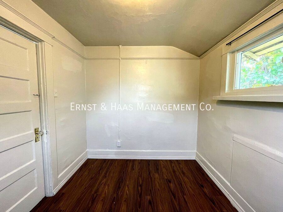 2244 Atlantic Ave - Photo 6 of 8