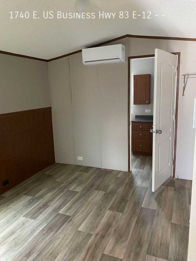 83 East 12th Street - Photo 3 of 6