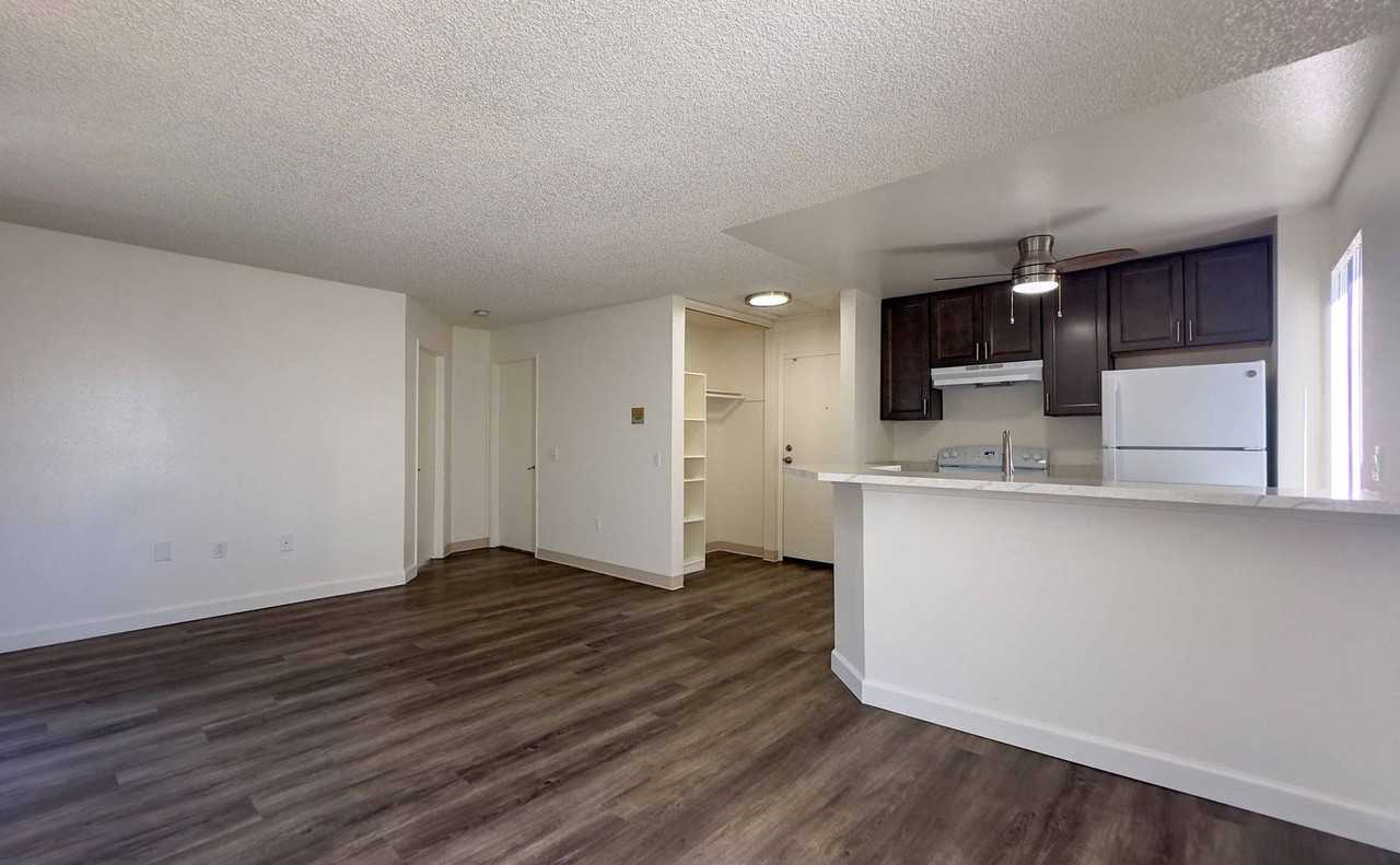 Summerfield Villas - Photo 2 of 25