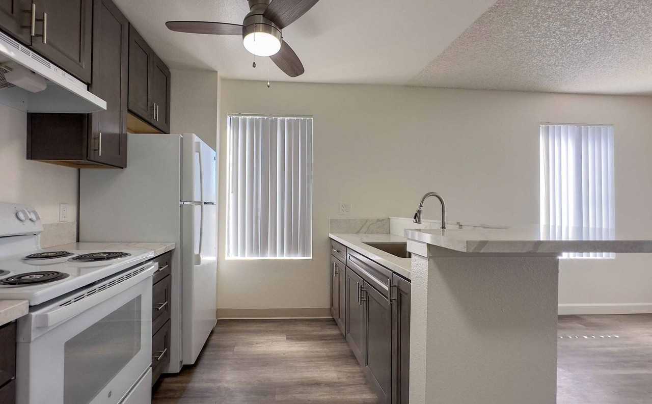 Summerfield Villas - Photo 6 of 25