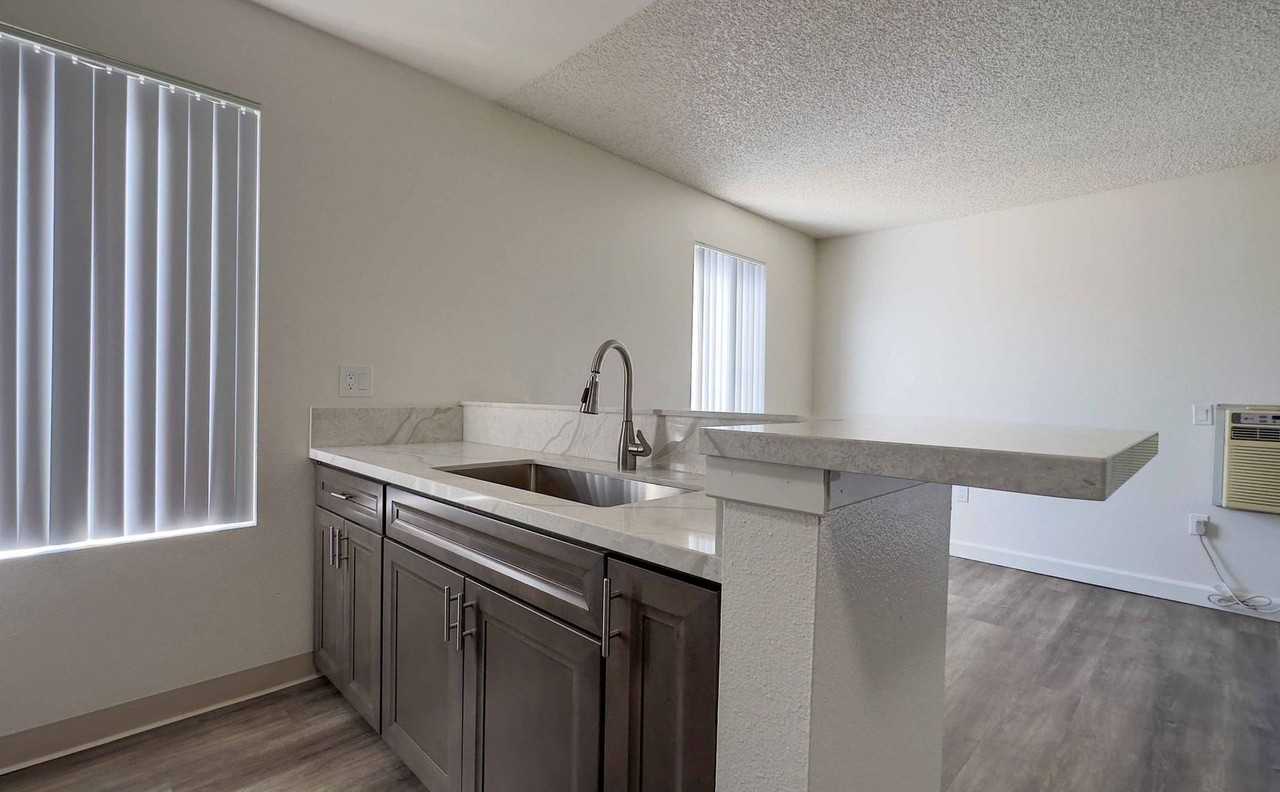 Summerfield Villas - Photo 7 of 25