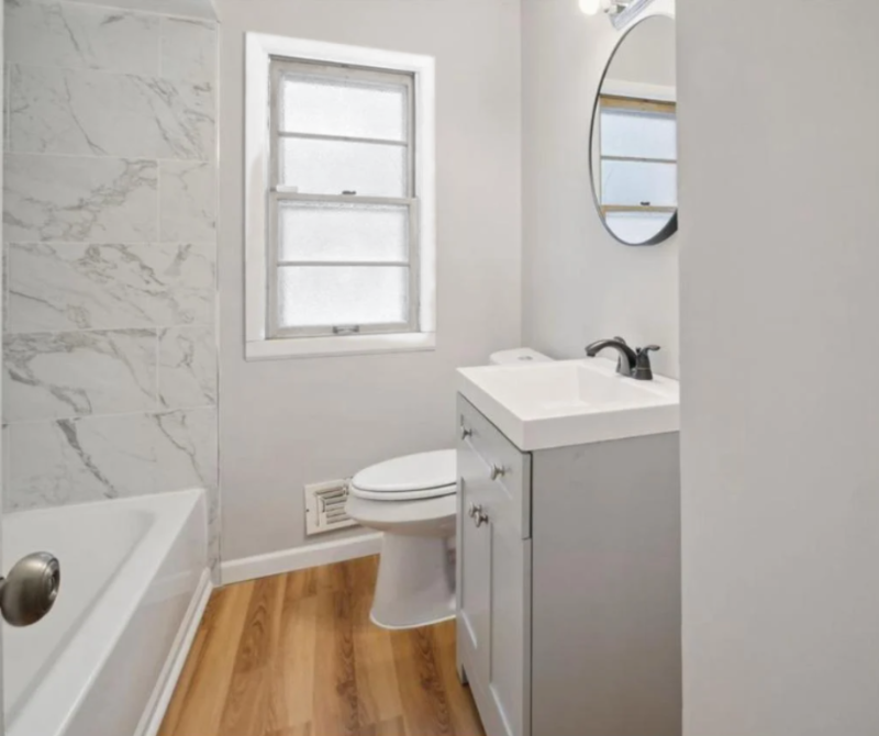 10401 Plymouth Ave - Photo 3 of 5