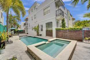 2515 Ne 18th St - Photo 1 of 1