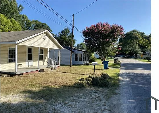 204 St Matthews Rd - Photo 2 of 10
