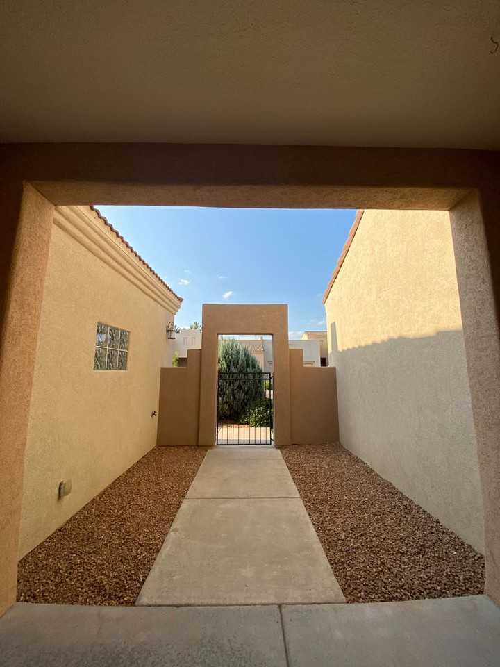 4032 Canterra Arc - Photo 2 of 14