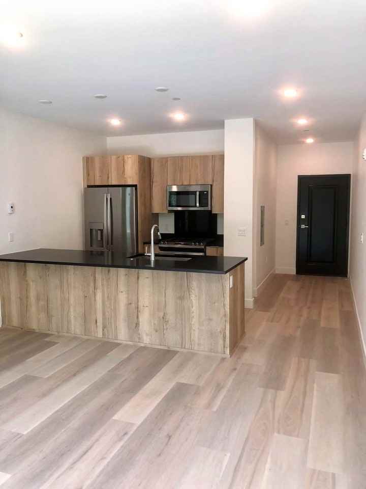 914 River Rd - Photo 3 of 17