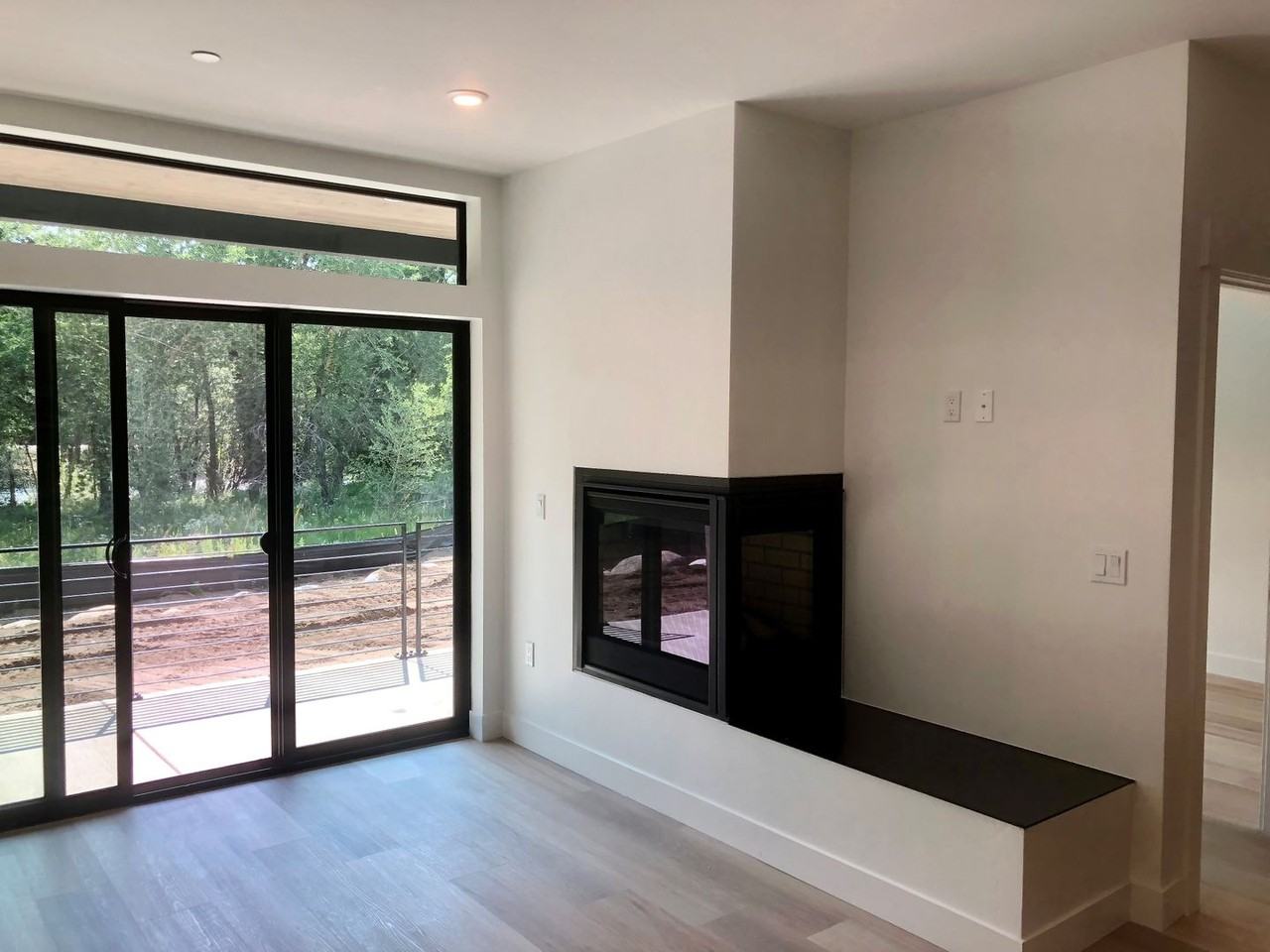 914 River Rd - Photo 6 of 17
