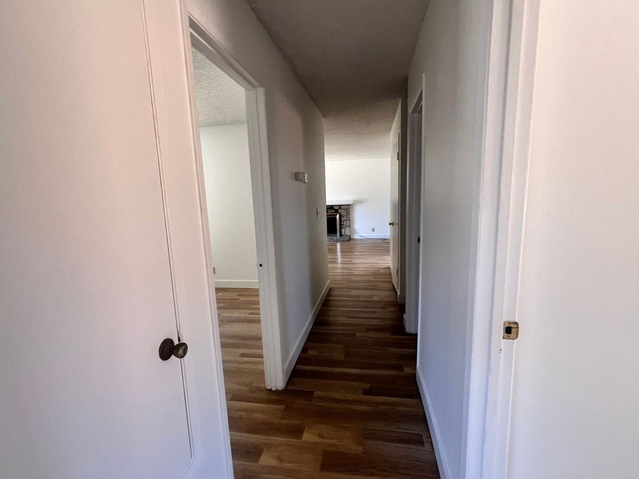 75 Essendon Way - Photo 3 of 14