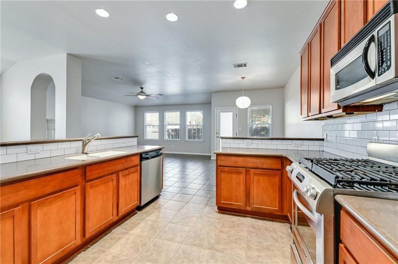 660 Rusk Rd - Photo 2 of 21