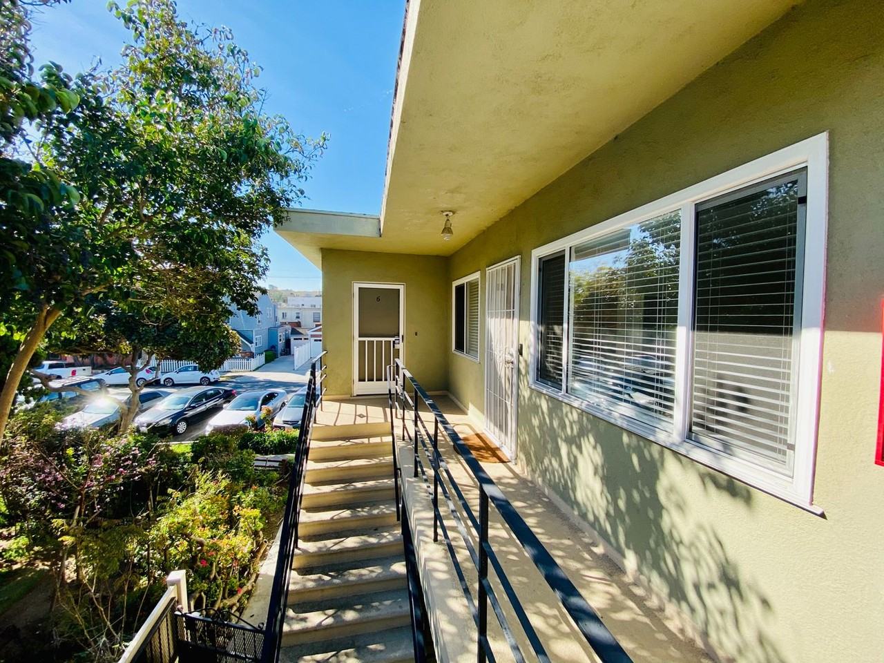 1311 E 1st St - Photo 6 of 24