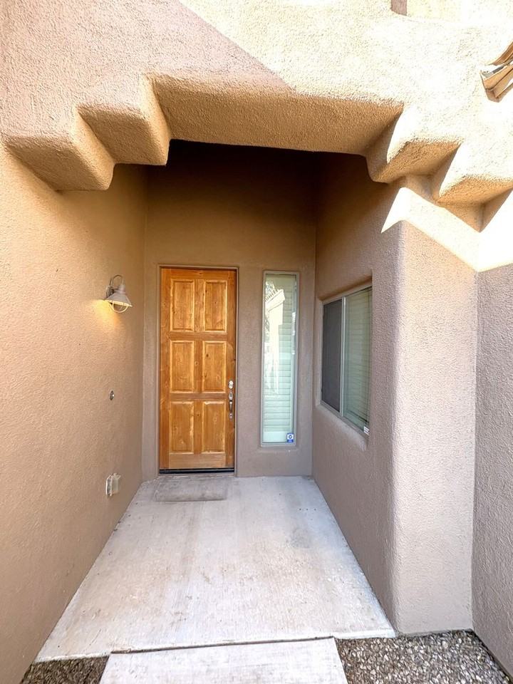 10607 South Cave Primrose Court - Photo 2 of 46