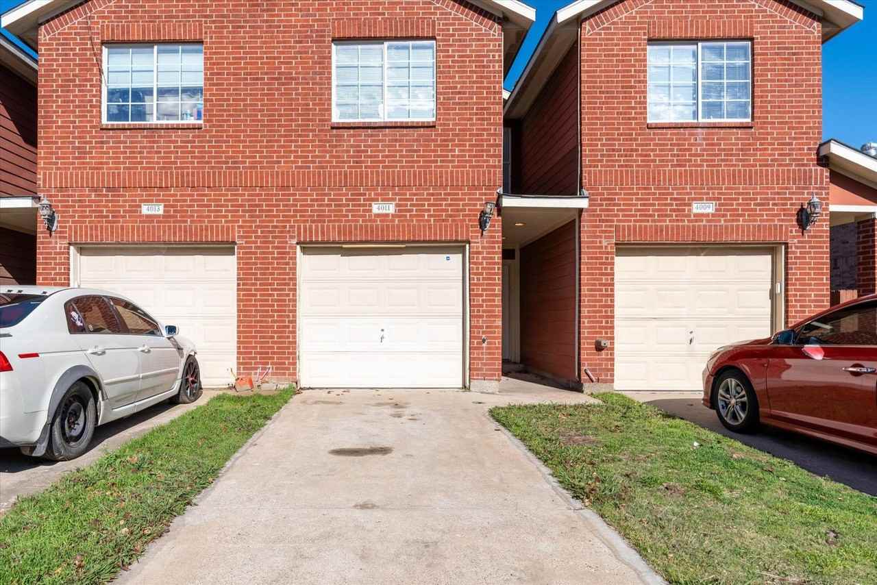 4011 Preferred Place - Photo 3 of 21