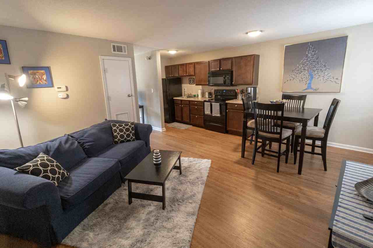 105 N Garth Ave #48