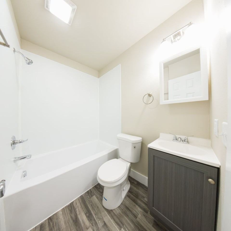 9 N 9th Ave - Photo 5 of 19