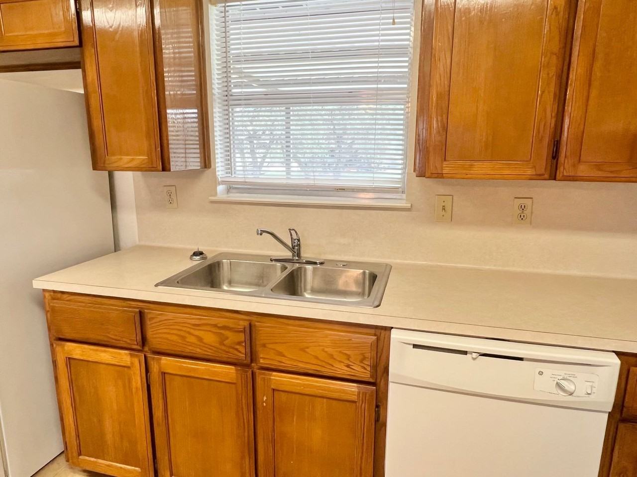 1001 Cherokee Trl - Photo 4 of 13