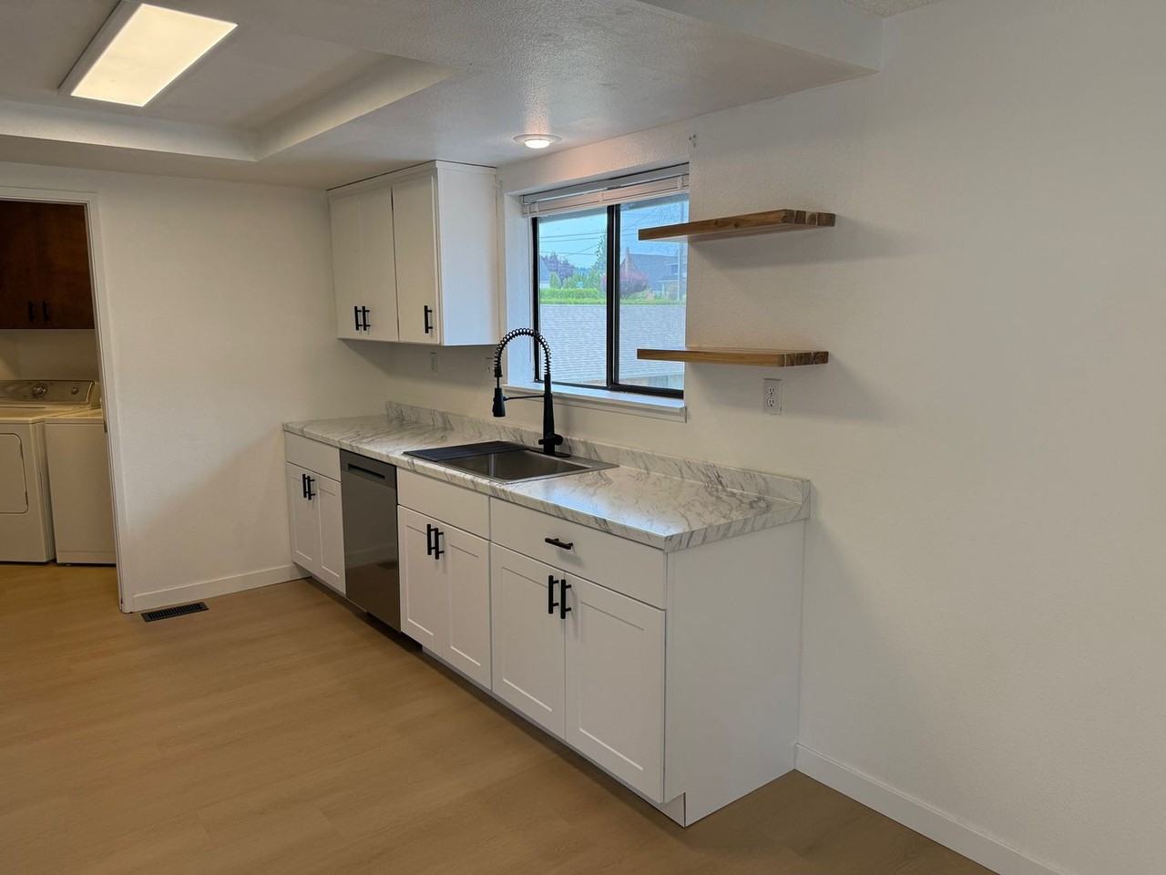 506 Cherry Ave - Photo 2 of 15