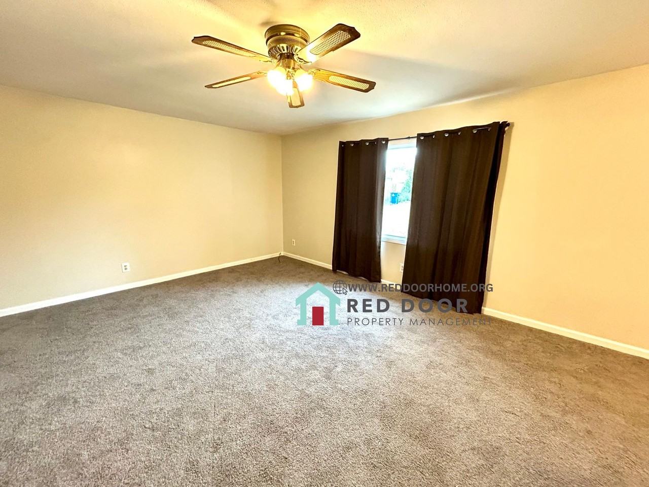 114 21st St Ne - Photo 4 of 18
