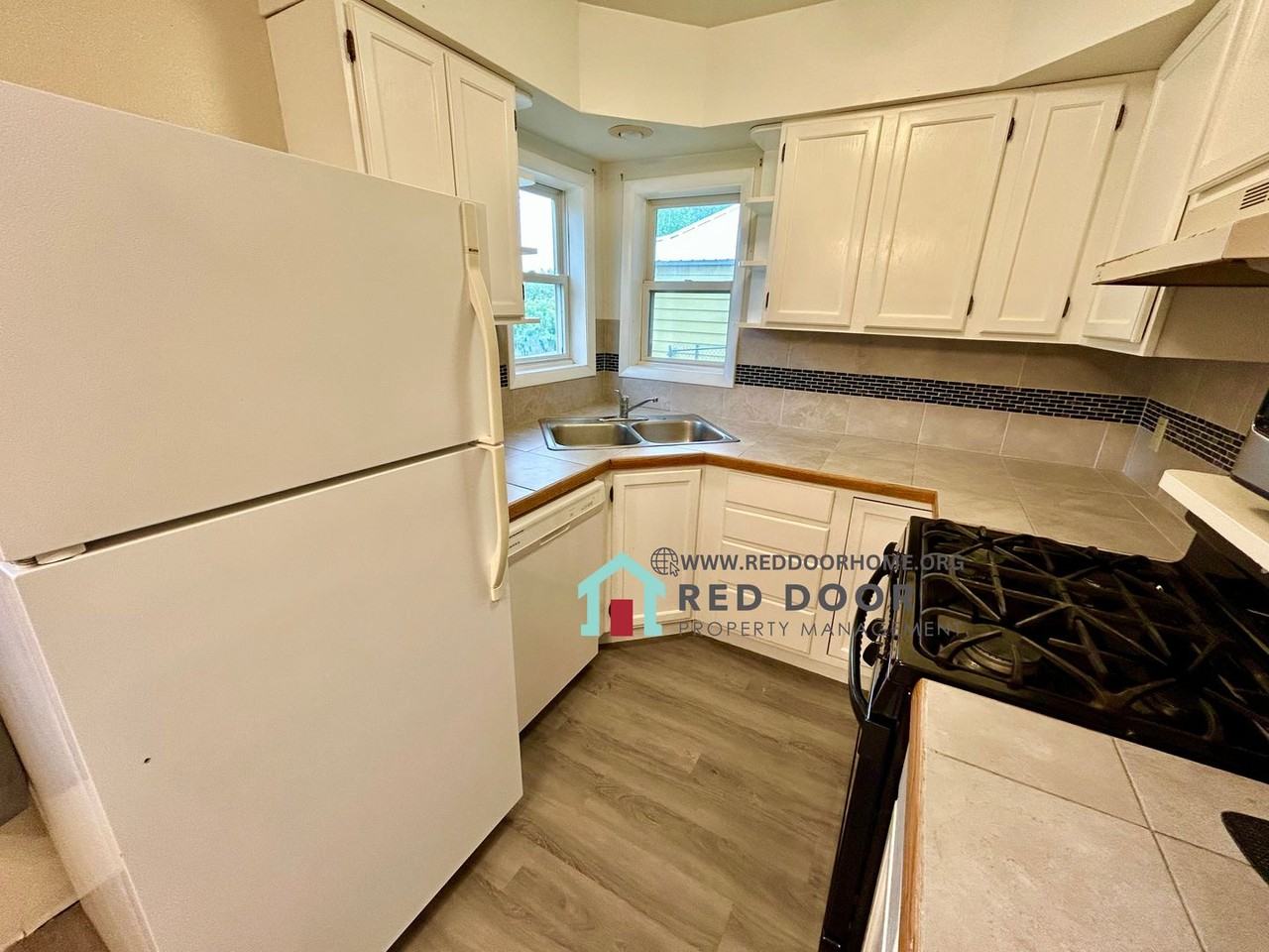 114 21st St Ne - Photo 5 of 18