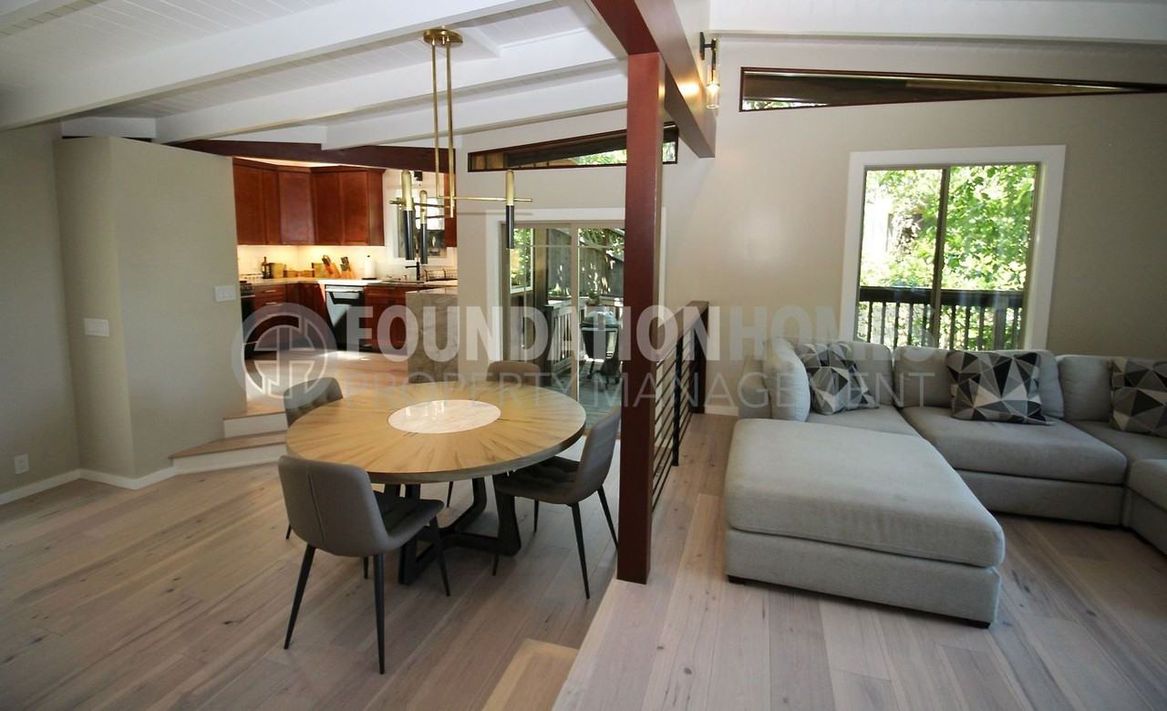 754 Panoramic Hwy - Photo 6 of 22