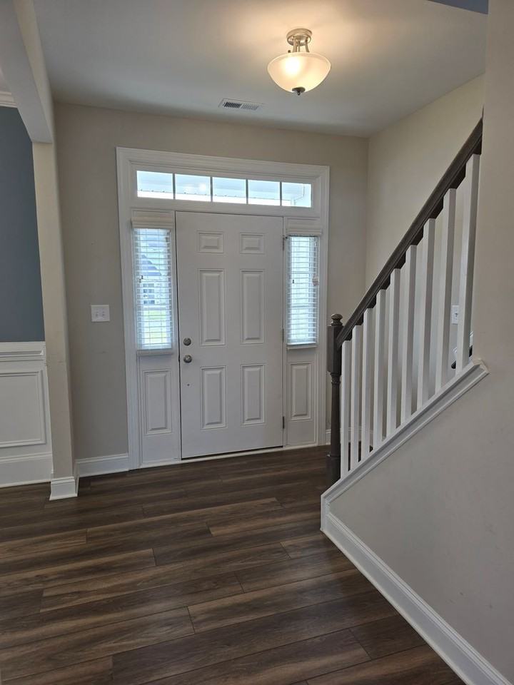 1404 Friar Rock Cir - Photo 3 of 21